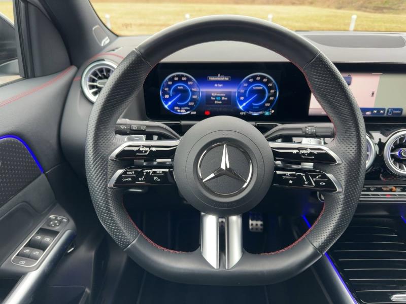 MERCEDES-BENZ EQA 300 4MATIC