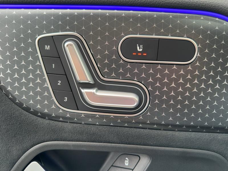 MERCEDES-BENZ EQA 300 4MATIC