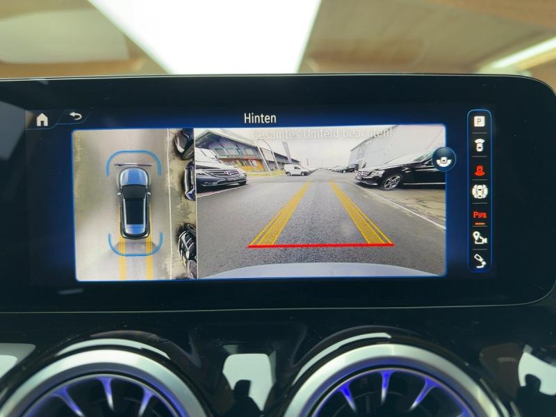 MERCEDES-BENZ EQA 300 4MATIC