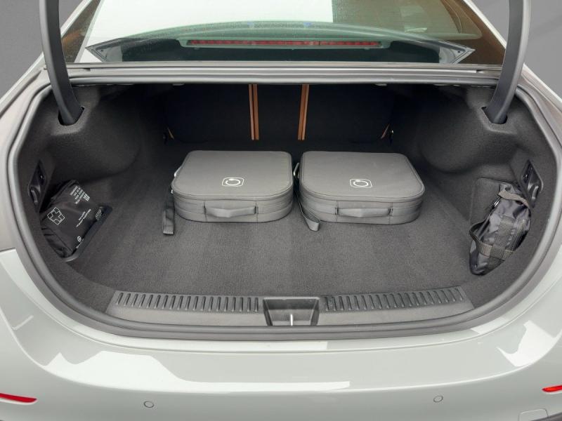 MERCEDES-BENZ E 300 de 4MATIC Limousine