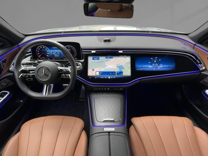 MERCEDES-BENZ E 300 de 4MATIC Limousine