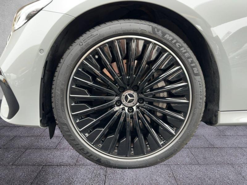 MERCEDES-BENZ E 300 de 4MATIC Limousine