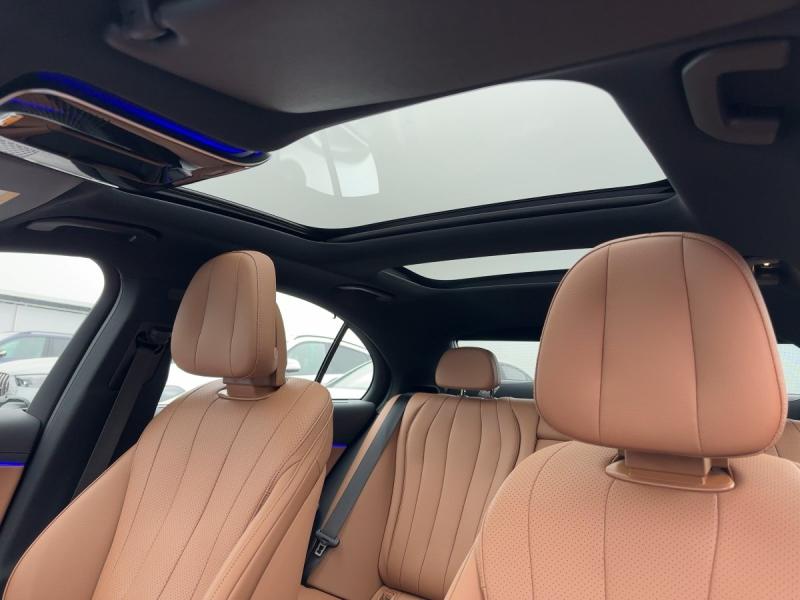 MERCEDES-BENZ E 300 de 4MATIC Limousine
