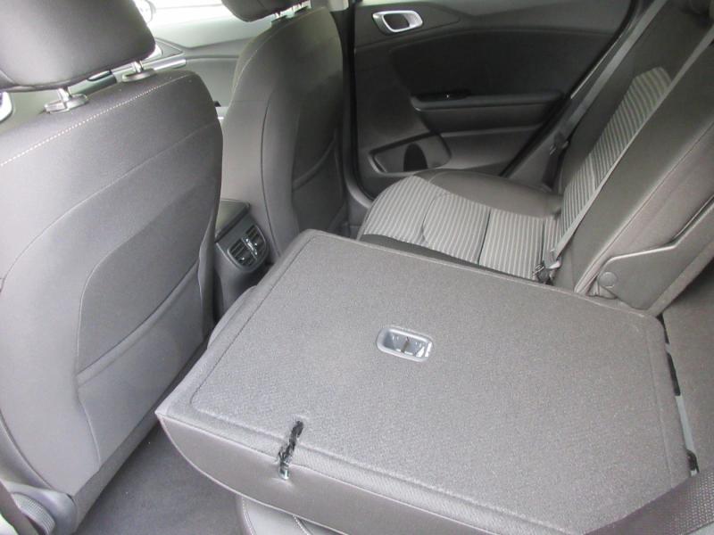 KIA XCEED 1.0 TGDI Silber AT