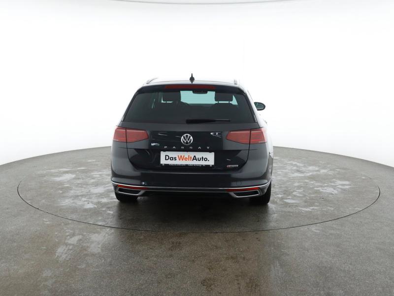 VW Passat Var. Elegance TDI SCR 4MOTION DSG