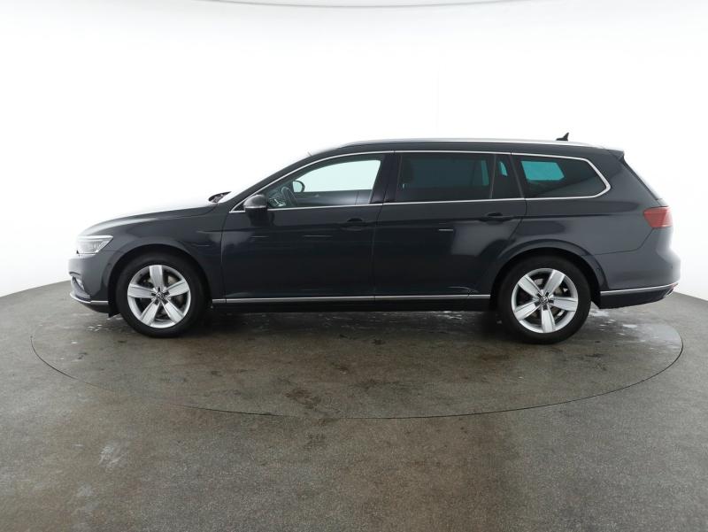 VW Passat Var. Elegance TDI SCR 4MOTION DSG