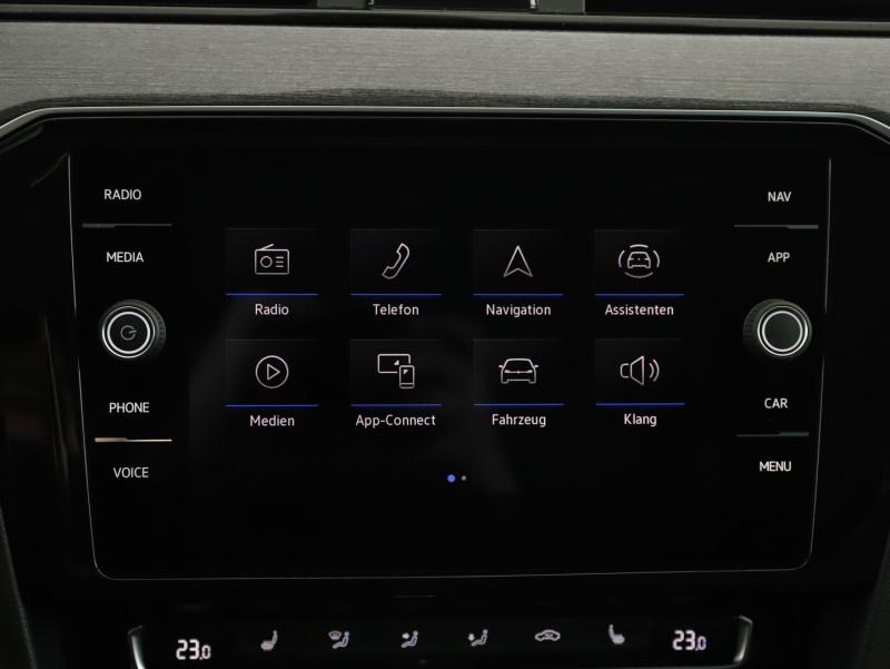 VW Passat Var. Elegance TDI SCR 4MOTION DSG