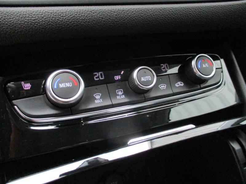 Opel GRANDLAND BEL 1.2 S/S AT8 130P