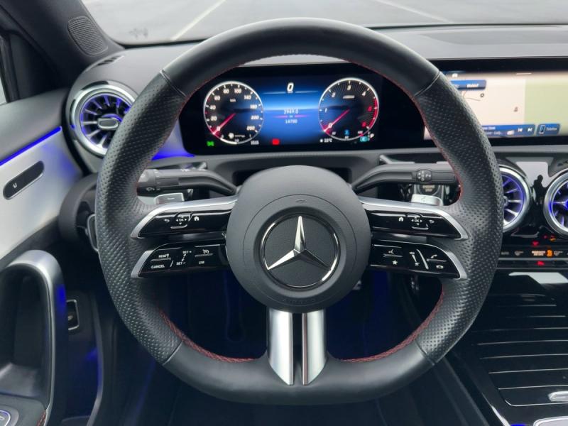 MERCEDES-BENZ A 180 d Limousine AMG-Line