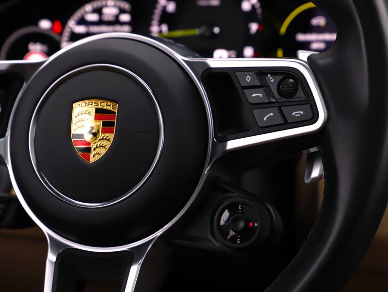 Porsche Cayenne E-Hybrid Coupé