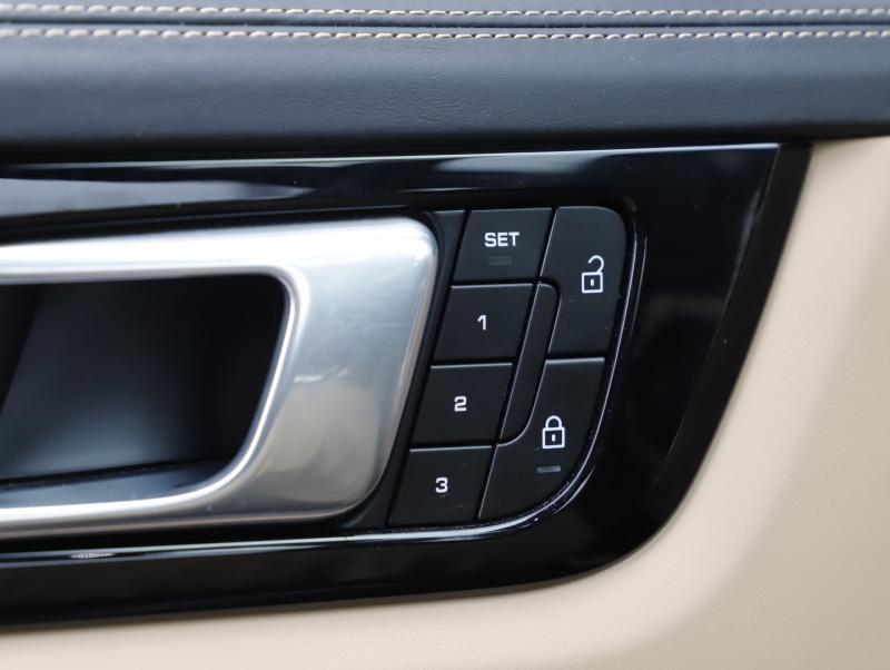 Porsche Cayenne E-Hybrid Coupé