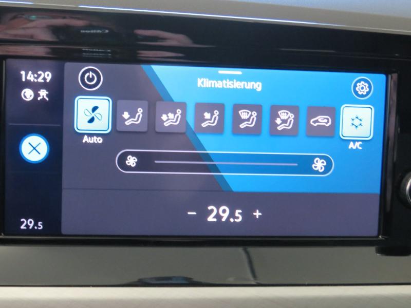 VW Golf Variant Life TDI DSG