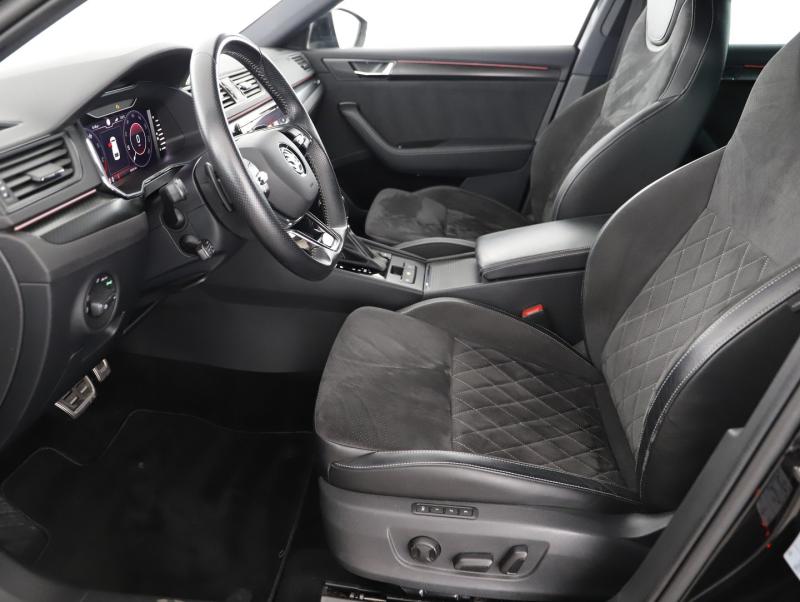 Škoda SUPERB Combi iV SPORTLINE DSG