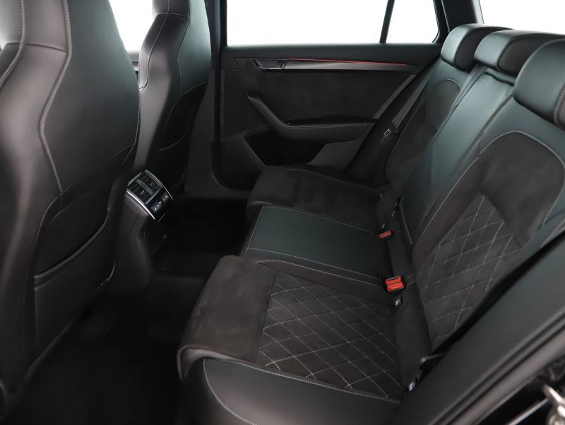 Škoda SUPERB Combi iV SPORTLINE DSG