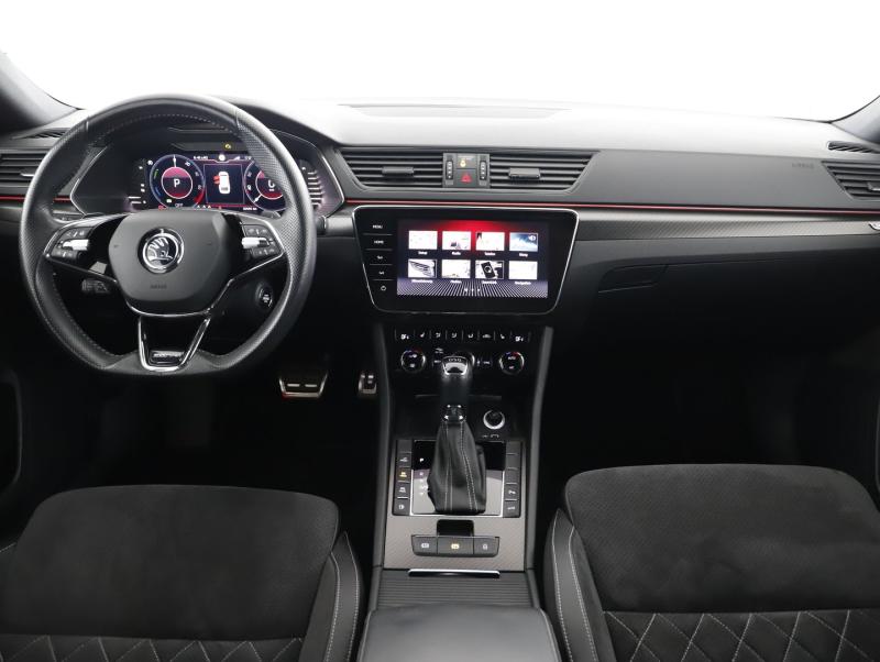 Škoda SUPERB Combi iV SPORTLINE DSG