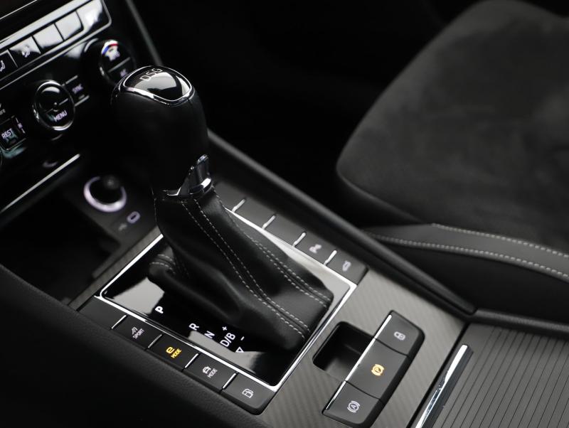 Škoda SUPERB Combi iV SPORTLINE DSG