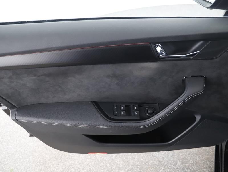 Škoda SUPERB Combi iV SPORTLINE DSG