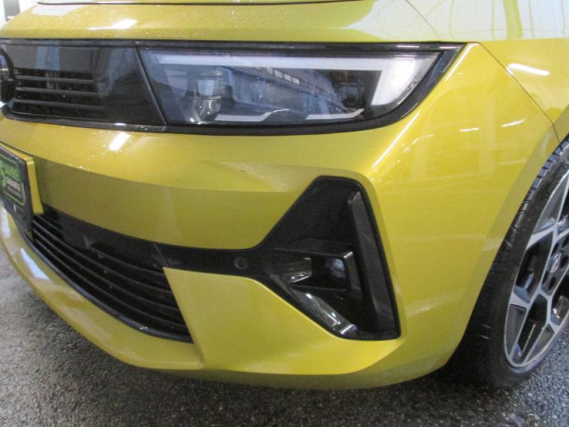 Opel ASTRA ULT 1.6 PHE AT8 180PS