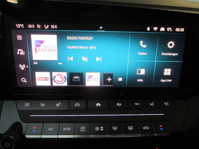 Opel ASTRA ULT 1.6 PHE AT8 180PS