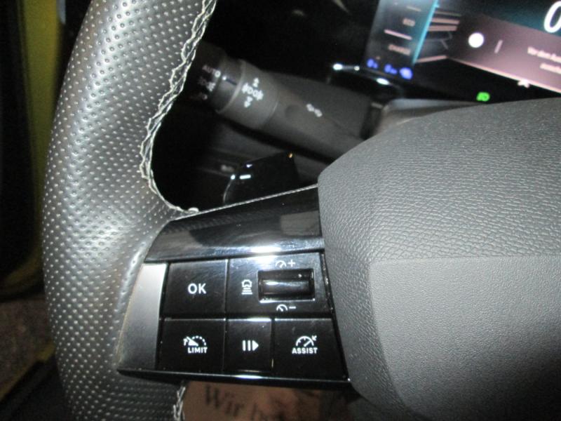 Opel ASTRA ULT 1.6 PHE AT8 180PS