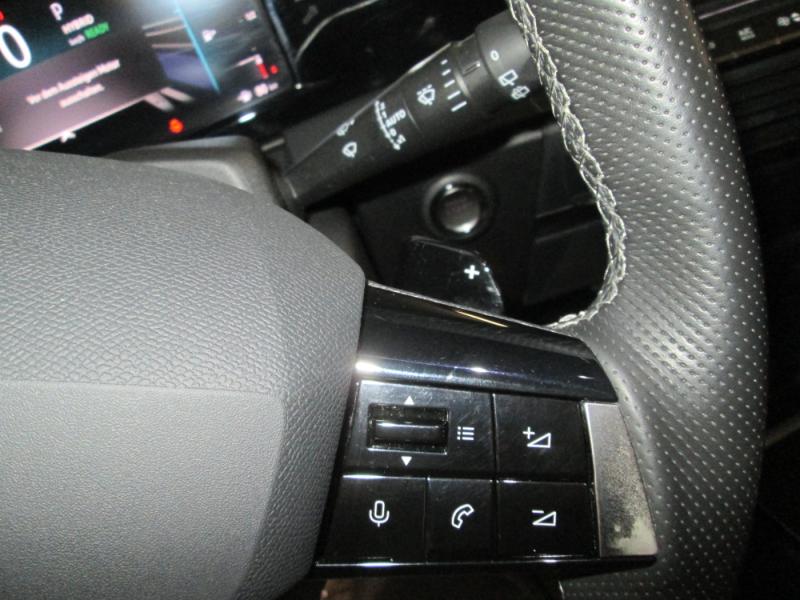 Opel ASTRA ULT 1.6 PHE AT8 180PS