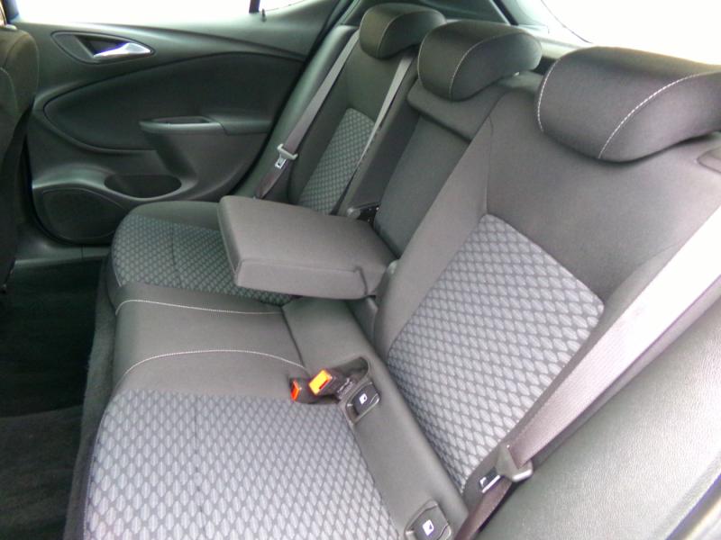 Opel Astra 1.0 Turbo Edition