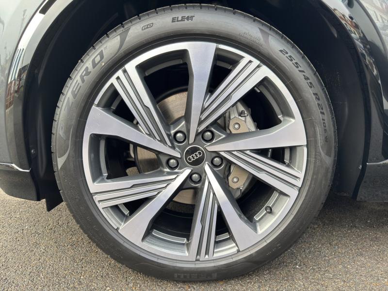 Audi Q6 e-tron quattro