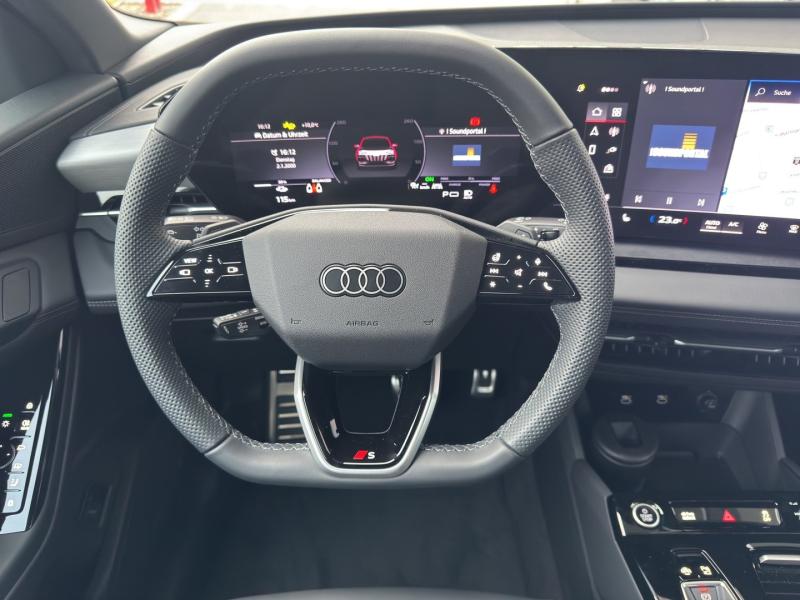 Audi Q6 e-tron quattro