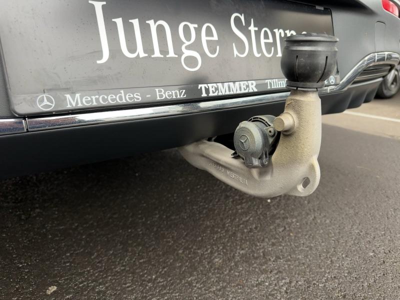 MERCEDES-BENZ EQA 300 4MATIC