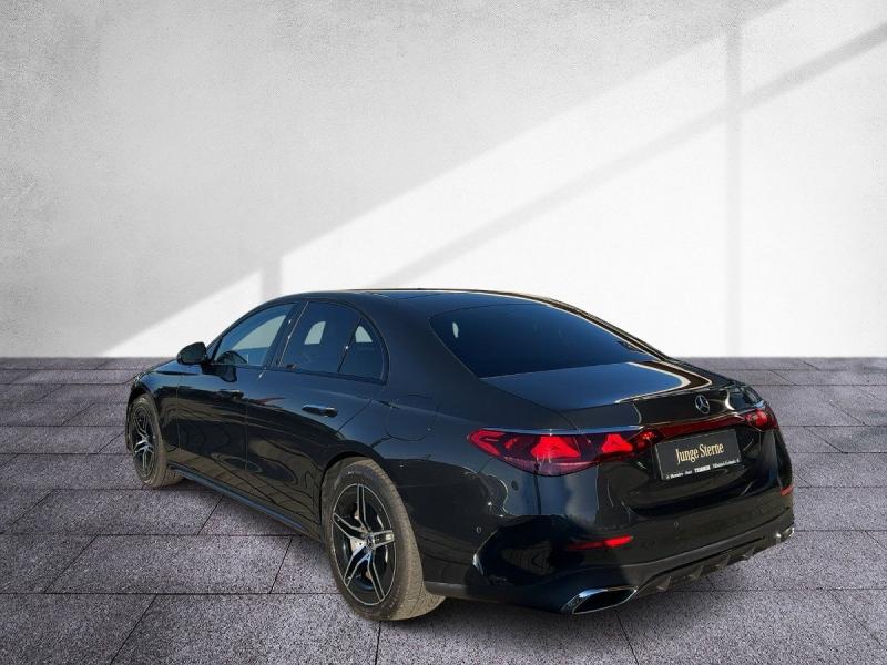 MERCEDES-BENZ E 300 de 4MATIC Limousine