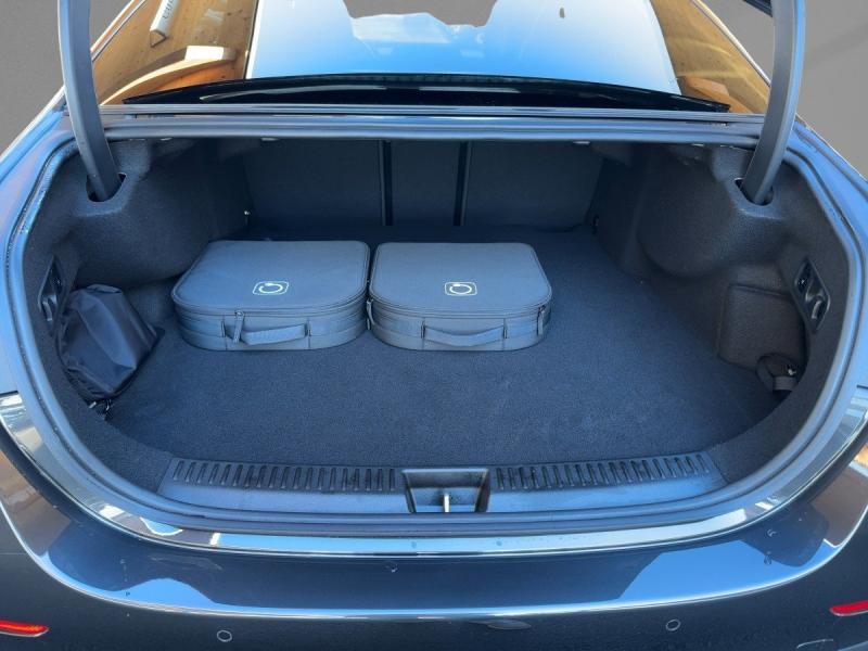 MERCEDES-BENZ E 300 de 4MATIC Limousine