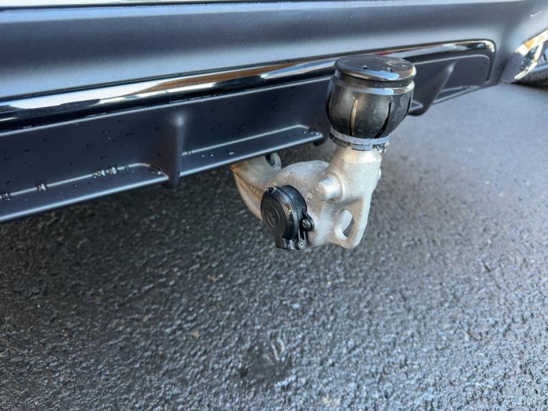 MERCEDES-BENZ E 300 de 4MATIC Limousine