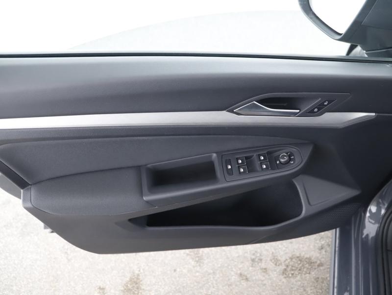 VW Golf Variant Life TDI DSG