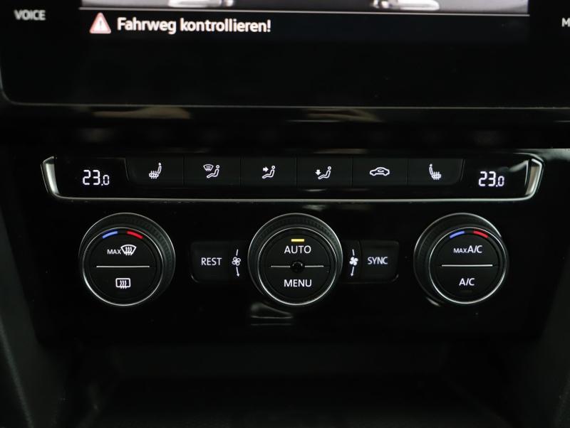 VW Passat Business TDI