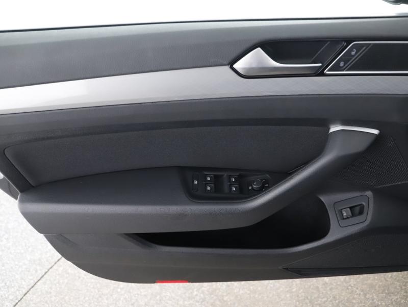 VW Passat Business TDI